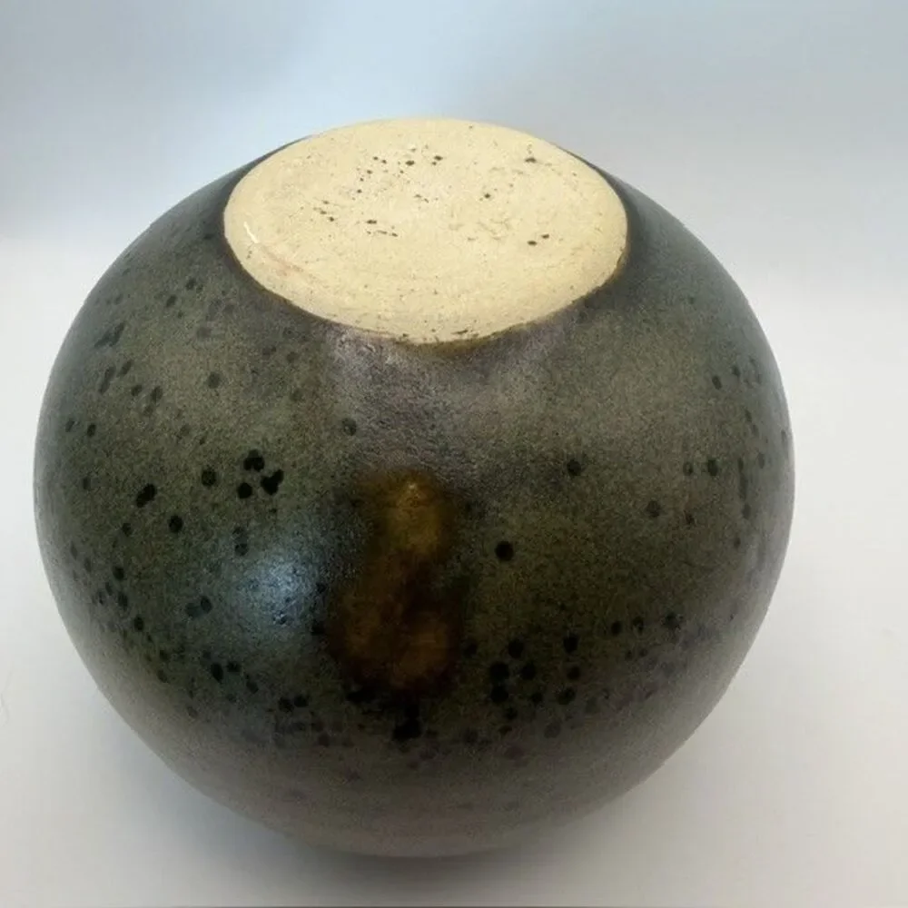 Hand Made Round Bud Vase Green Speckled Sphere Glazed Pottery 4
